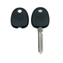 Cargar imagen en el visor de la galería, 2006-2010 Hyundai/KIA HY17/HYN14L Transponder Key Shell, Aftermarket