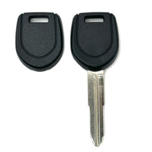 Cargar imagen en el visor de la galería, 2001-2006 Mitsubishi MIT8 / MIT12 / MIT1 Transponder Key Shell, Aftermarket